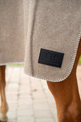 Bild in Galerie-Betrachter laden, WOOL BLANKET CASHMERE