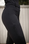 Bild in Galerie-Betrachter laden, HIGH-PERFORMANCE DRESSAGE BREECHES "ONYX"
